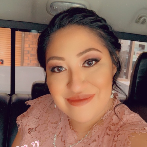 Meet your Posher, Silvia - Picture 1 of 1